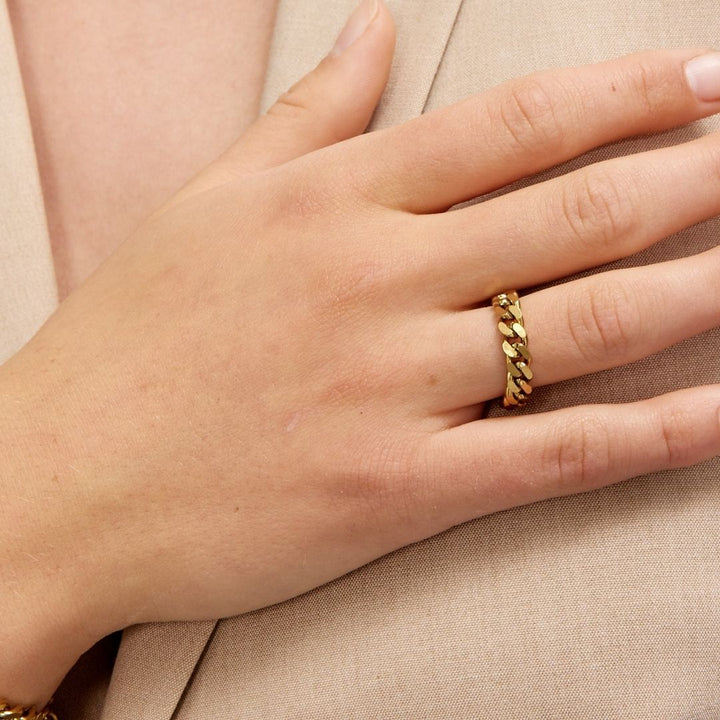 Svala Ring