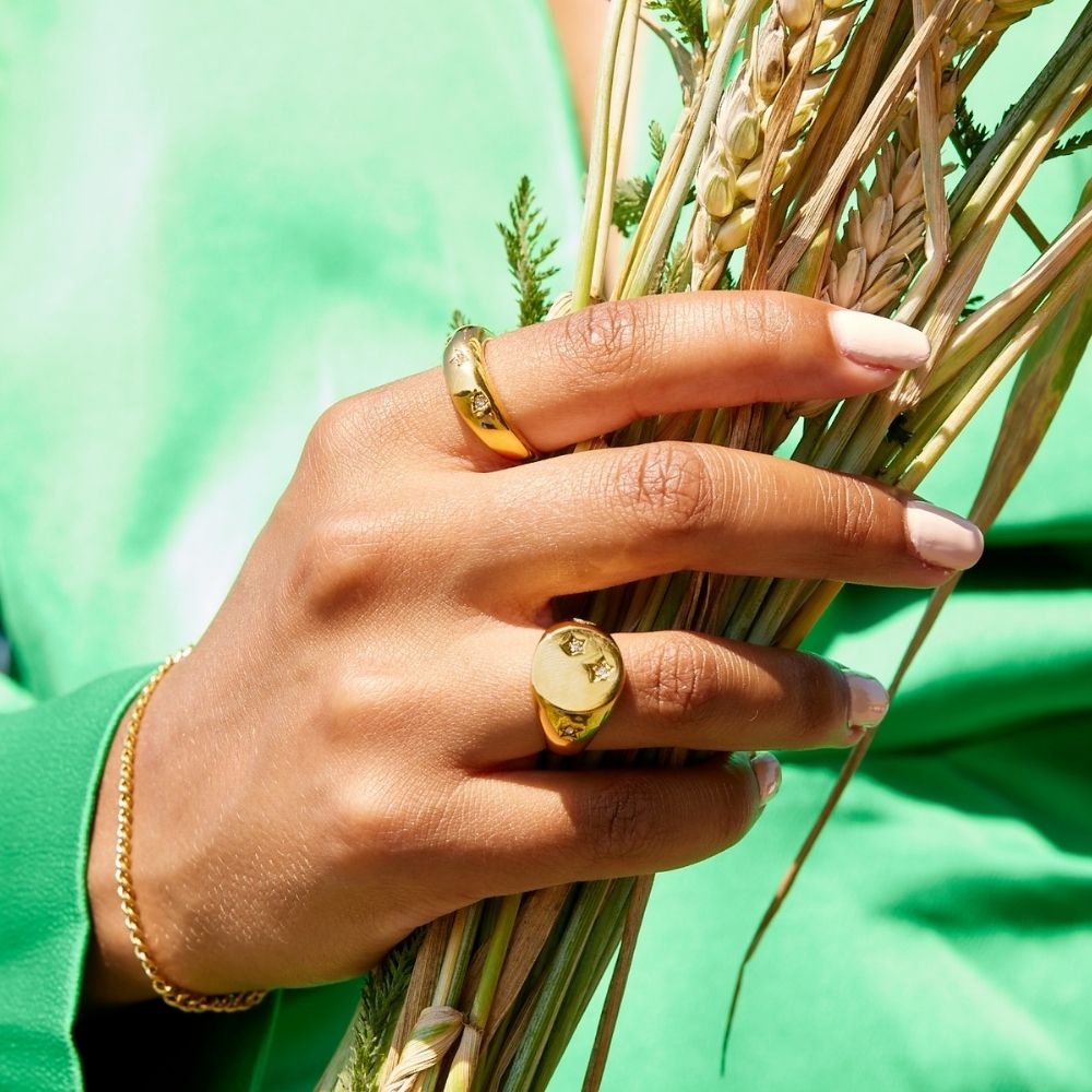 Natt Ring